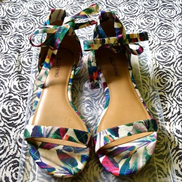 Call It Spring Multicolour Patterned Flat Sandal | Size 7.5 - Picture 2 of 4